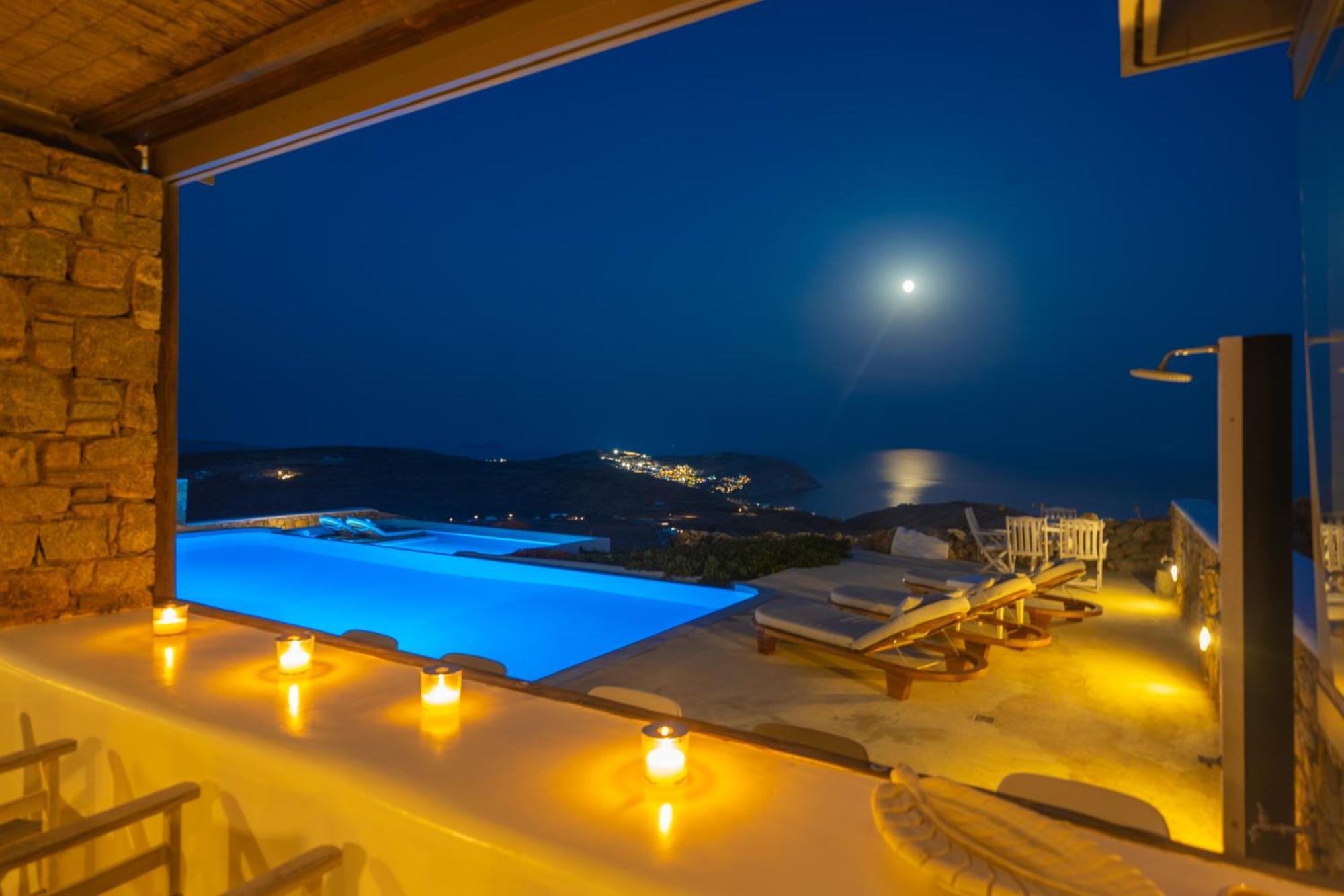 Amallini Mykonos וילה סופר פרדייז ביץ'